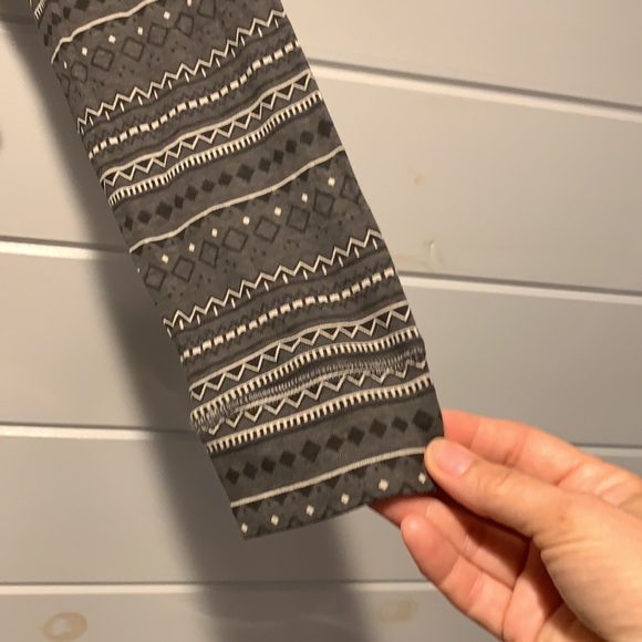 Top -  Columbia - Picture 4 of 9